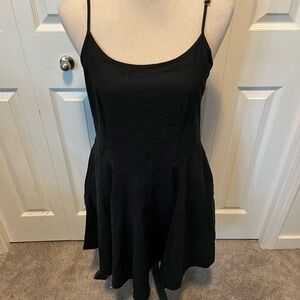 Orly size 4 linen blend Elegant Black Dress